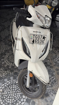 White Honda Activa 6G Dlx