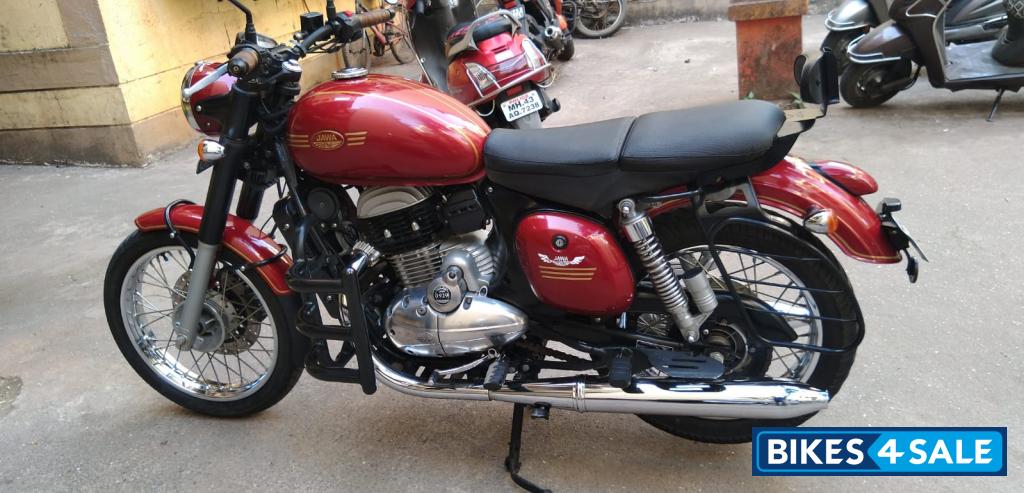 Comet Red Jawa forty two BS6