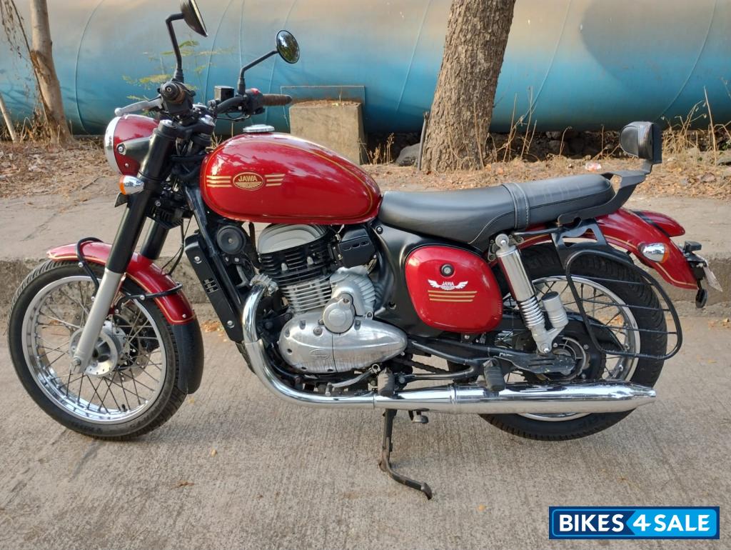 Comet Red Jawa forty two BS6