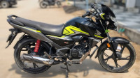 Black Honda SP125