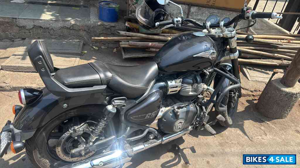 Royal Enfield Super Meteor 650