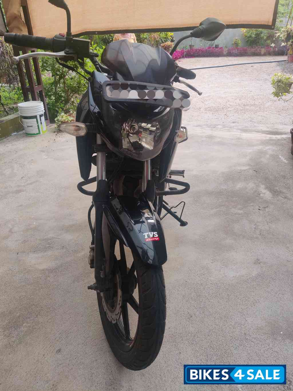 TVS Apache RTR 160 4V