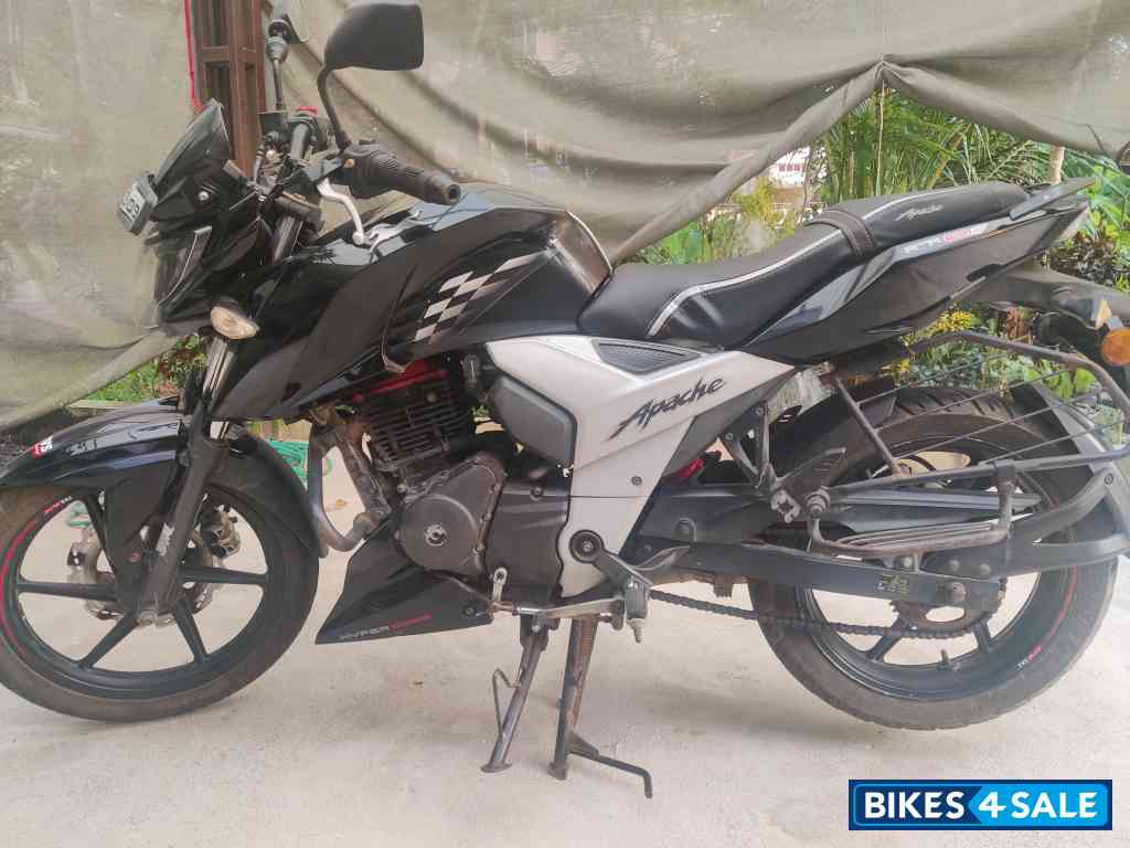 TVS Apache RTR 160 4V