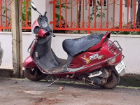 Derby Red Mahindra Duro DZ