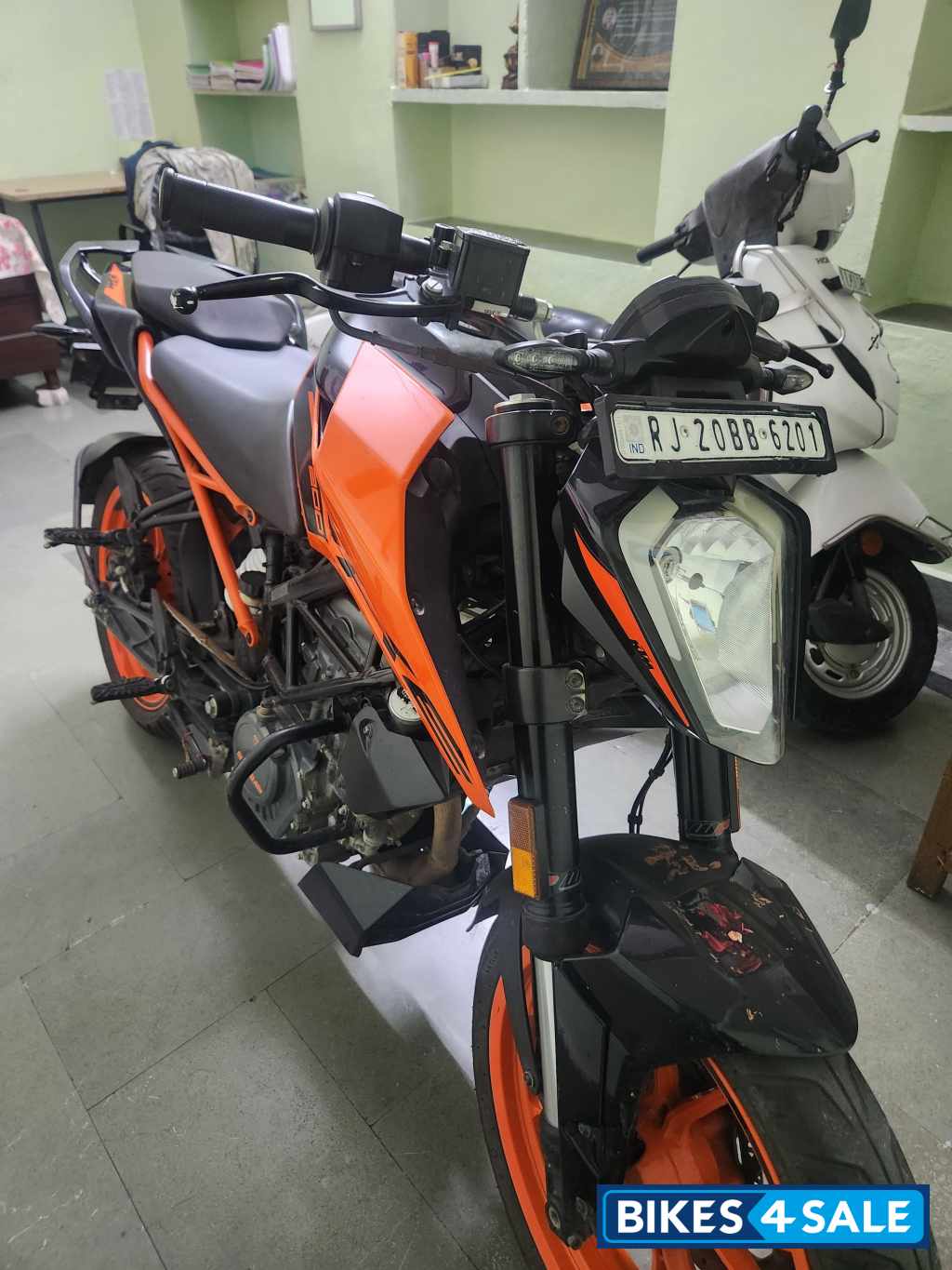 KTM Duke 200