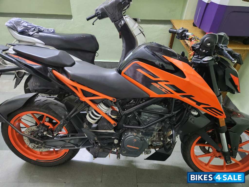 KTM Duke 200