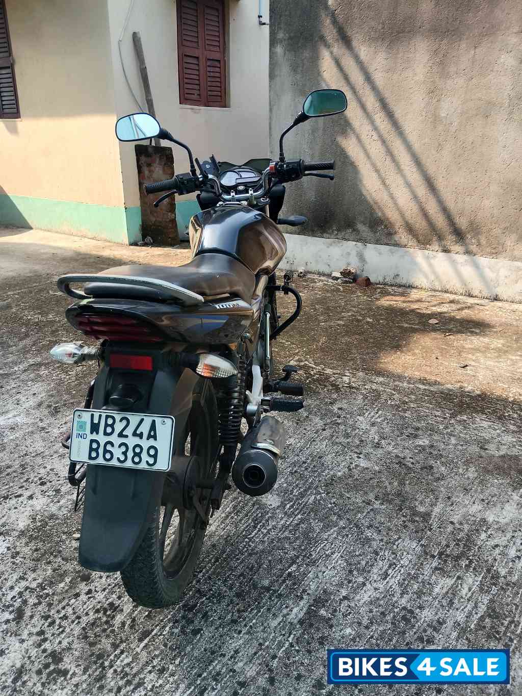 Bajaj Discover 100M