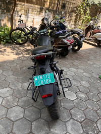 Black Revolt RV 400