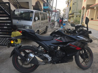 Sparkle Black Suzuki Gixxer SF