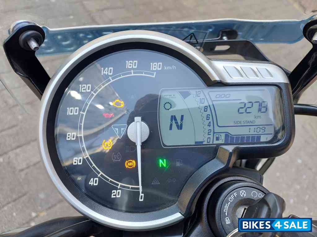 Pearl White Triumph Scrambler 400 X