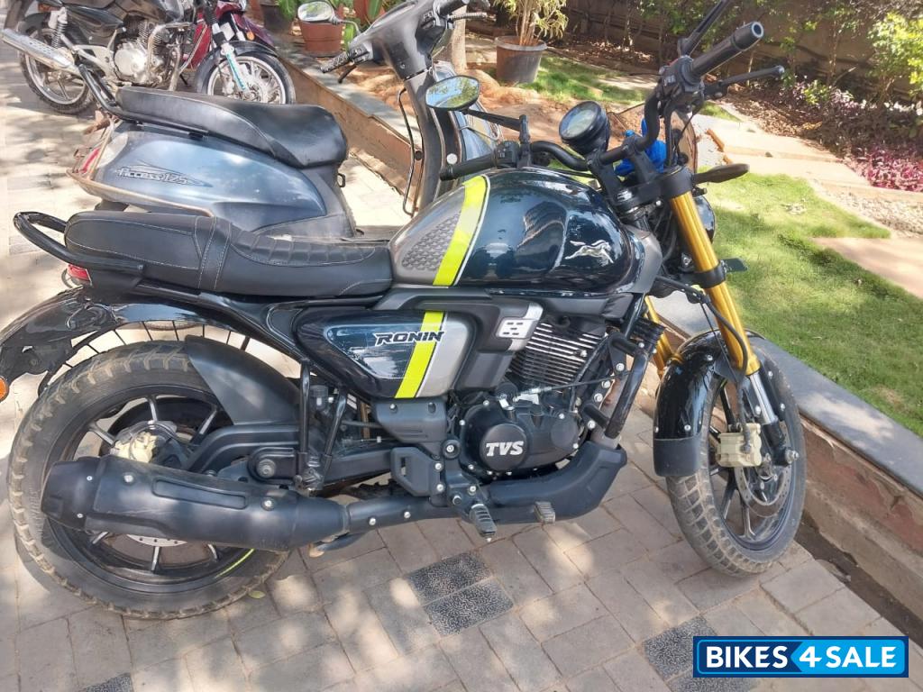 TVS Ronin TD Special Edition