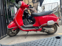 Vespa VXL 125