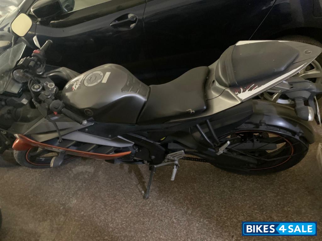Yamaha YZF R15 V2