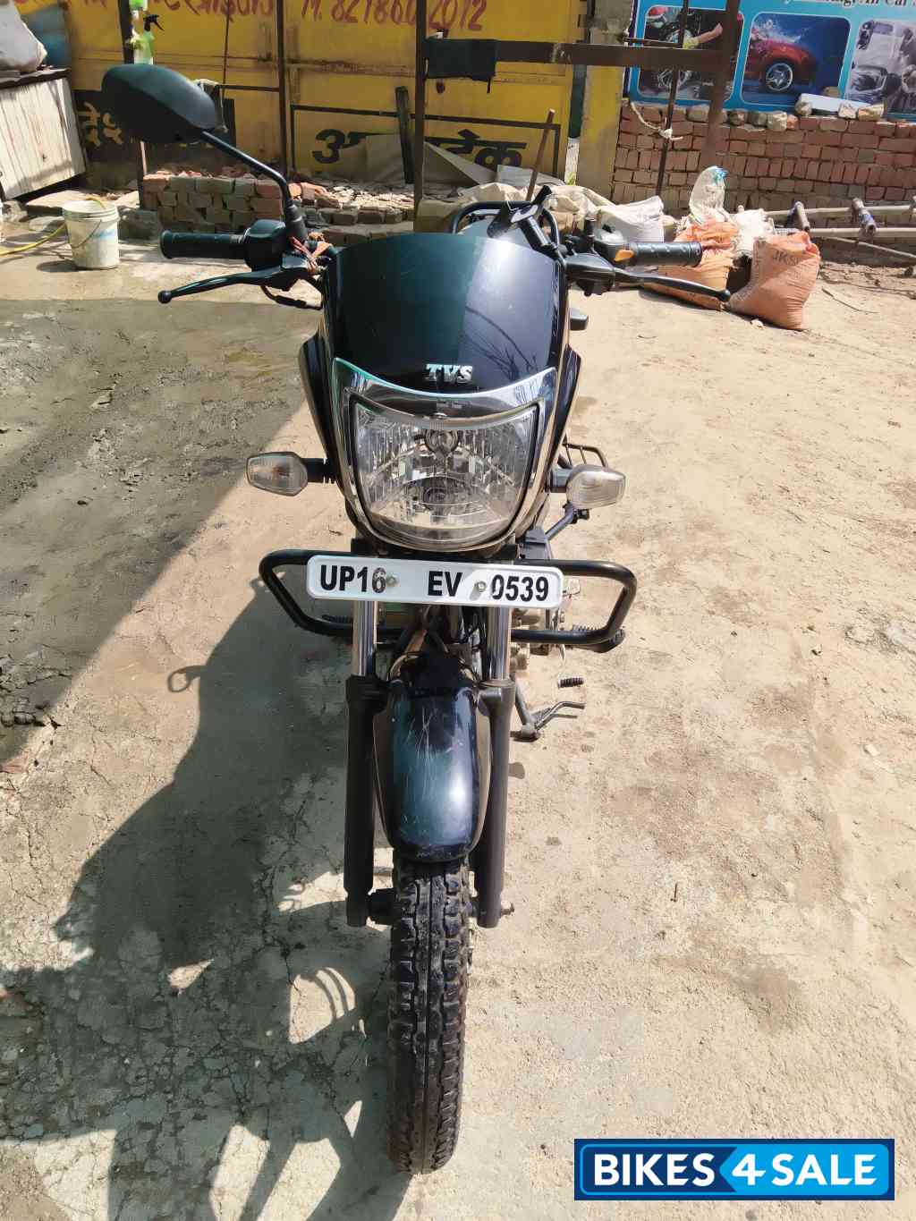 TVS Radeon Dual Tone Edition