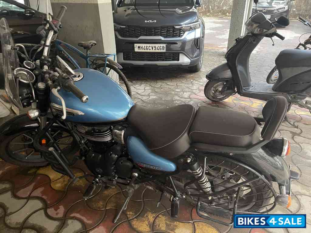 Supernova Blue Royal Enfield Meteor 350