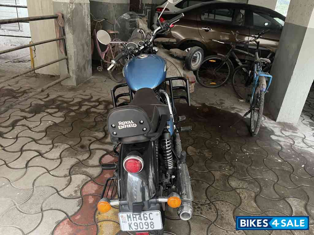 Supernova Blue Royal Enfield Meteor 350