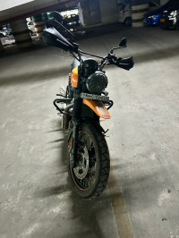 Yezdi Scrambler Single Tone