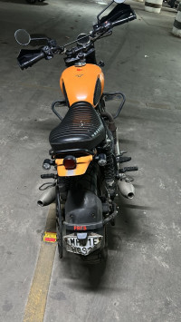 Yezdi Scrambler Single Tone