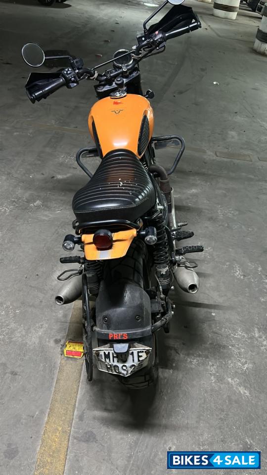 Yezdi Scrambler Single Tone