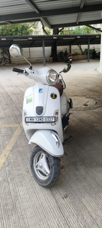 Vespa Elegante 150 2015 Model