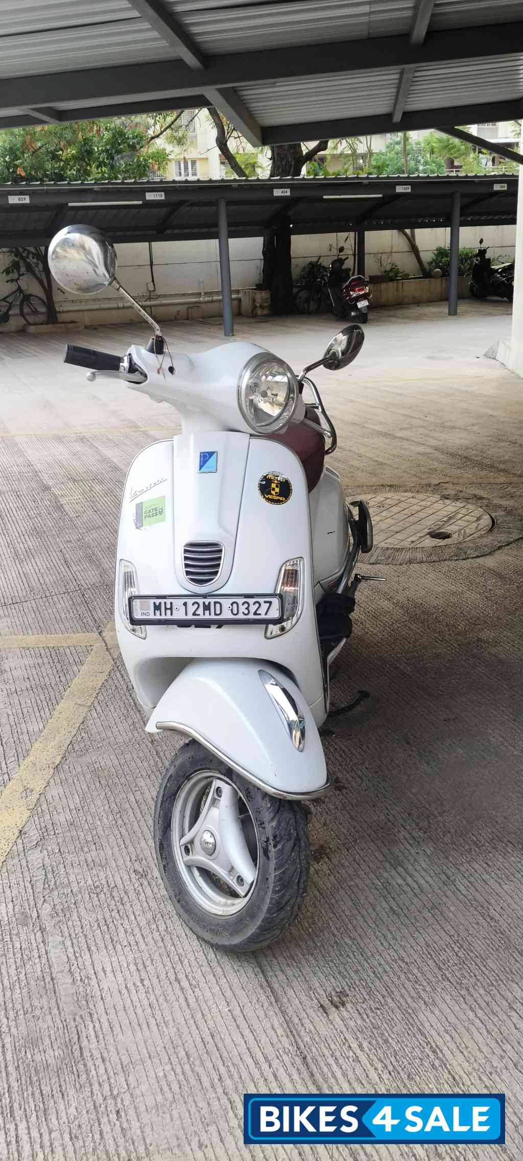 Vespa Elegante 150