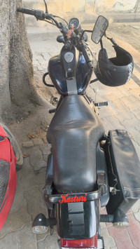 Blue Bajaj Avenger Street 150