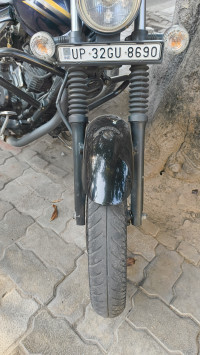 Blue Bajaj Avenger Street 150