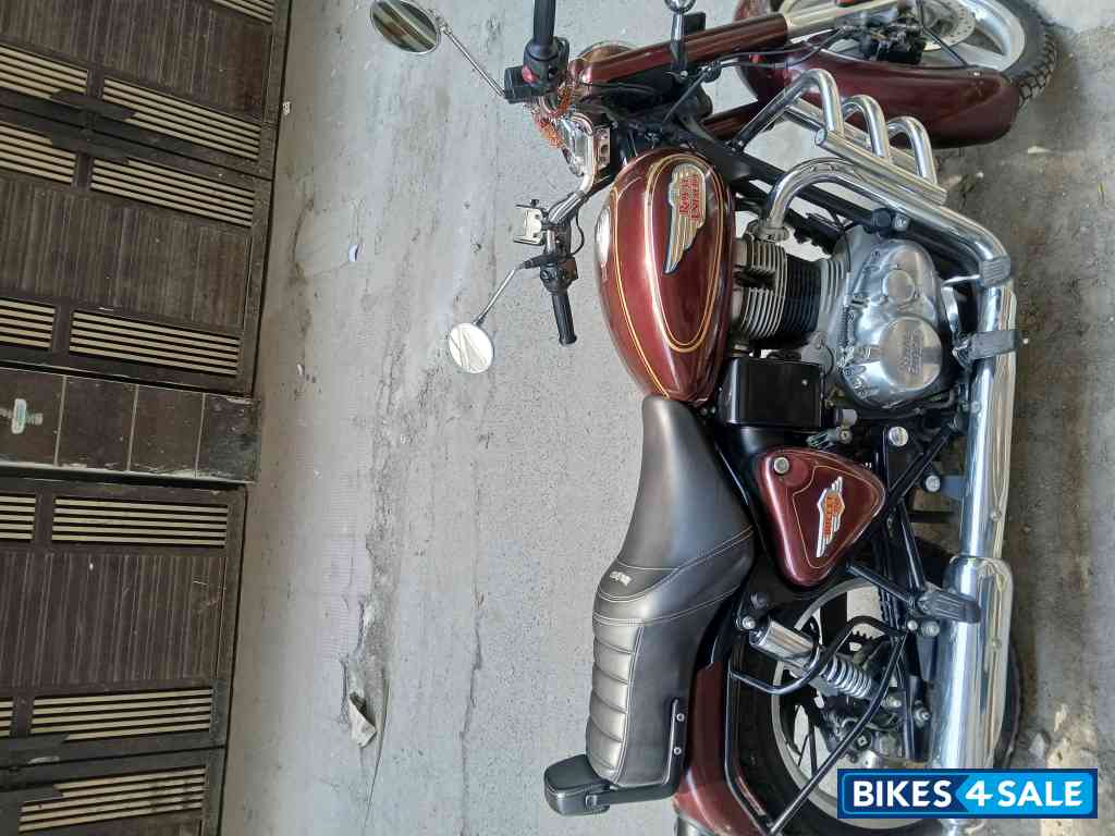 Maroon Red Royal Enfield Bullet 350 ES BS6