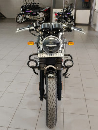 Dux Deluxe Blk White Royal Enfield 2023 Continental GT 650