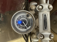 Golden Bei Bajaj Avenger Cruise 220