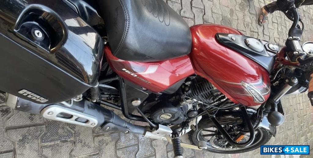 Bajaj Avenger Street 160