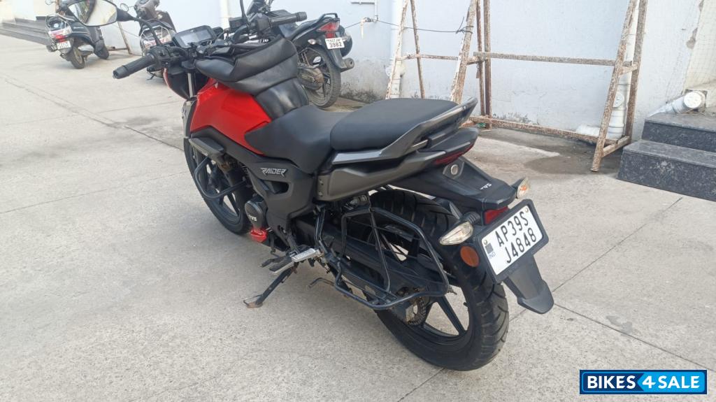 Striking Red TVS Raider