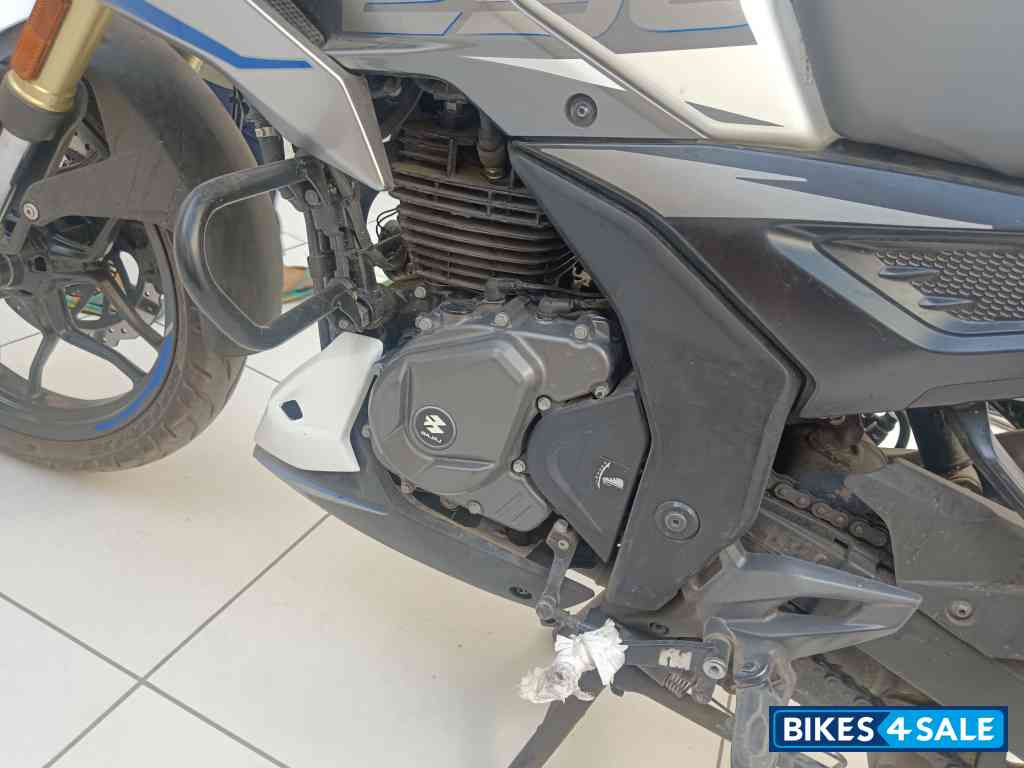 Bajaj Pulsar N250 Dual Channel ABS Bajaj Pulsar N250 Dual Channel ABS