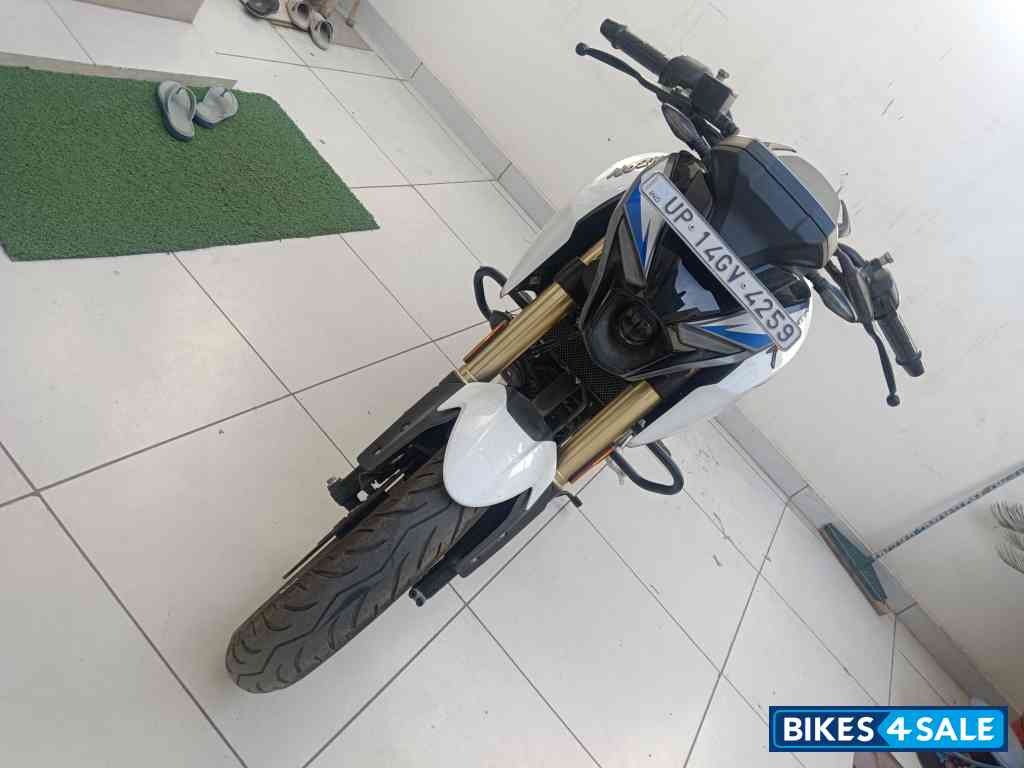 Bajaj Pulsar N250 Dual Channel ABS Bajaj Pulsar N250 Dual Channel ABS