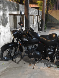 Royal Enfield Classic Stealth Black 2018 Model