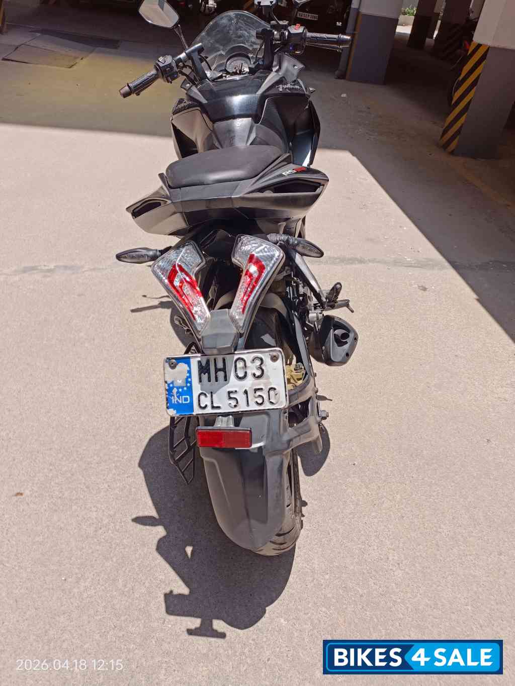Bajaj Pulsar RS 200