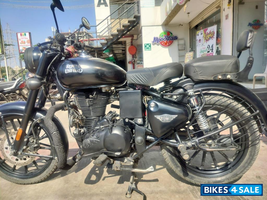 Royal Enfield Classic 500