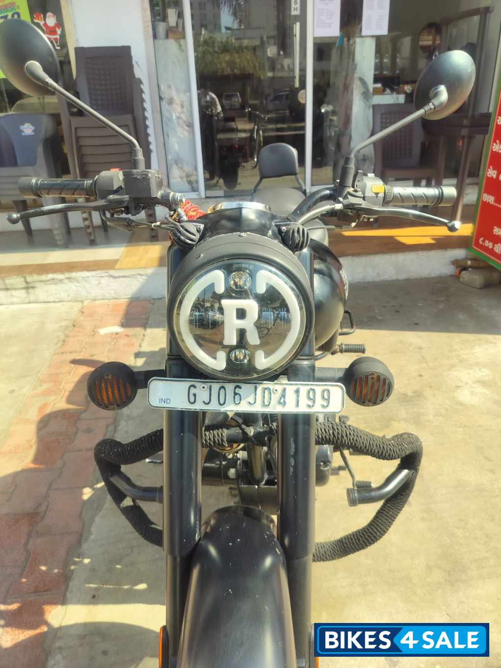 Royal Enfield Classic 500