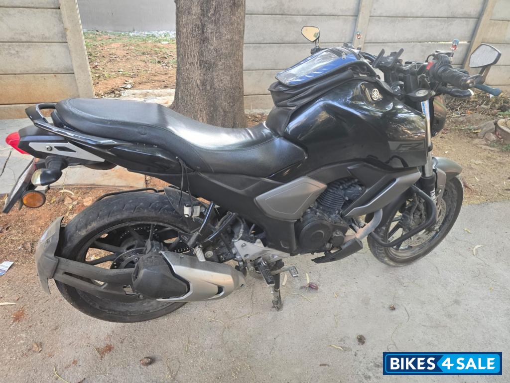 Black Mettalic Yamaha FZ FI V3 BS6