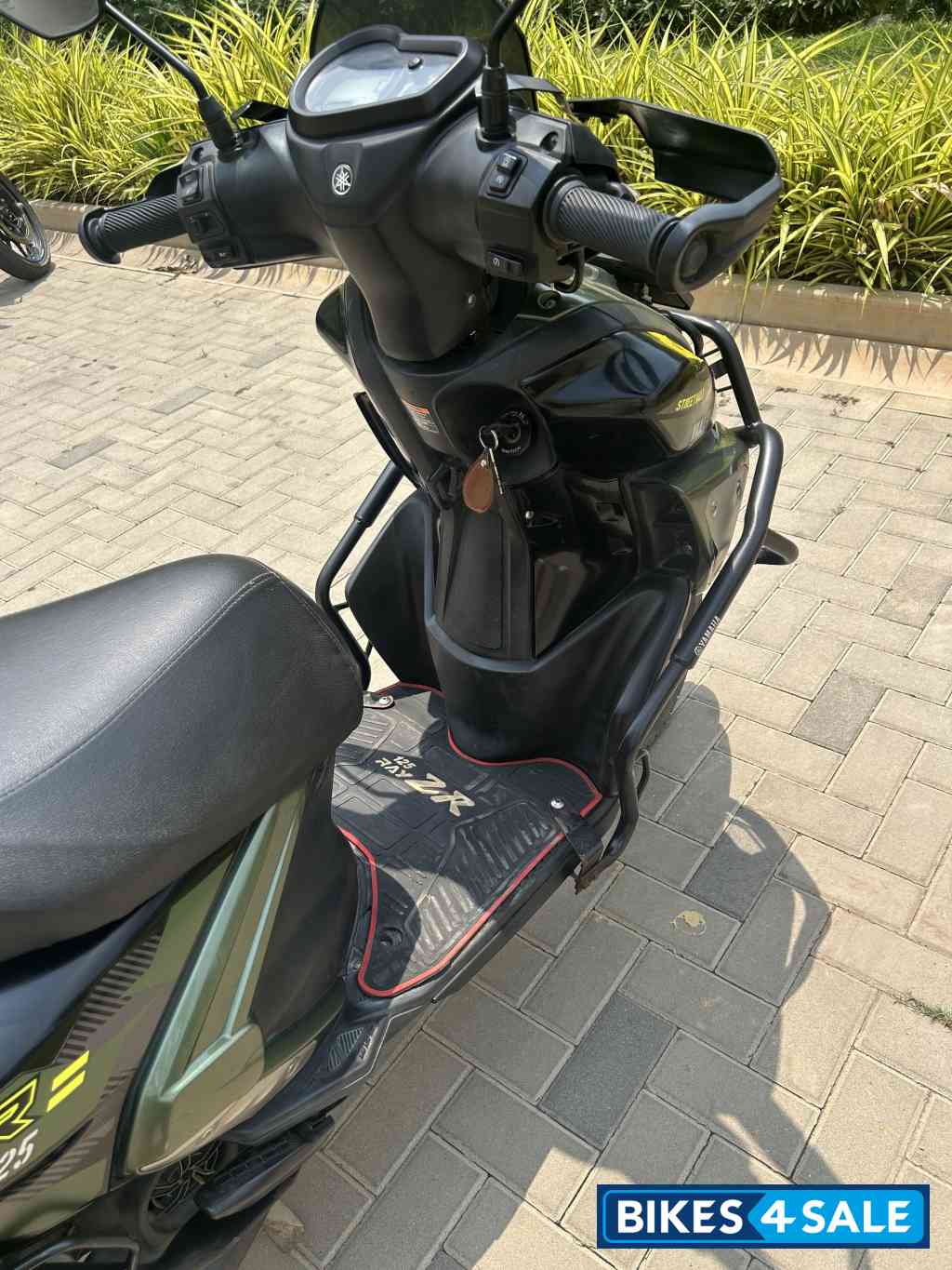 Yamaha Cygnus Ray ZR