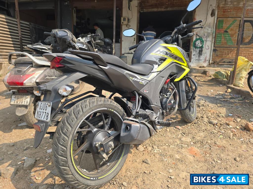 Grey Honda CB Hornet 160R