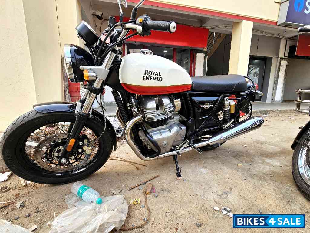 Royal Enfield Interceptor 650 Twin