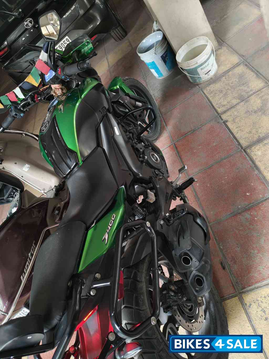 Bajaj 2021 Dominar 400