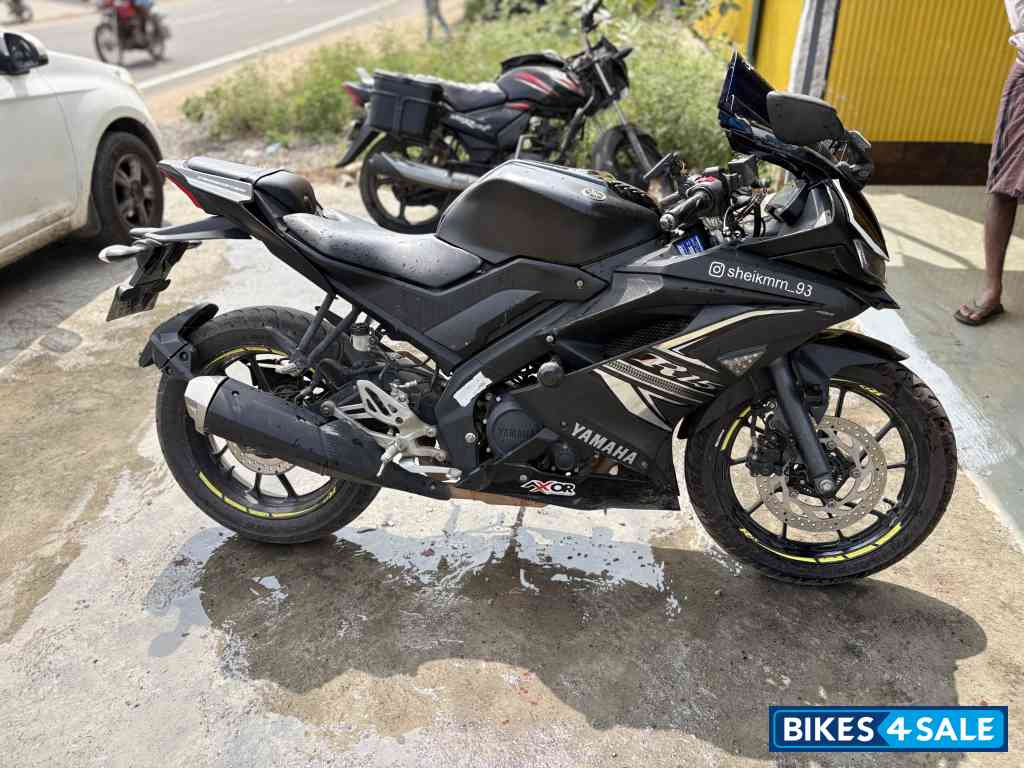 Yamaha YZF R15 V3