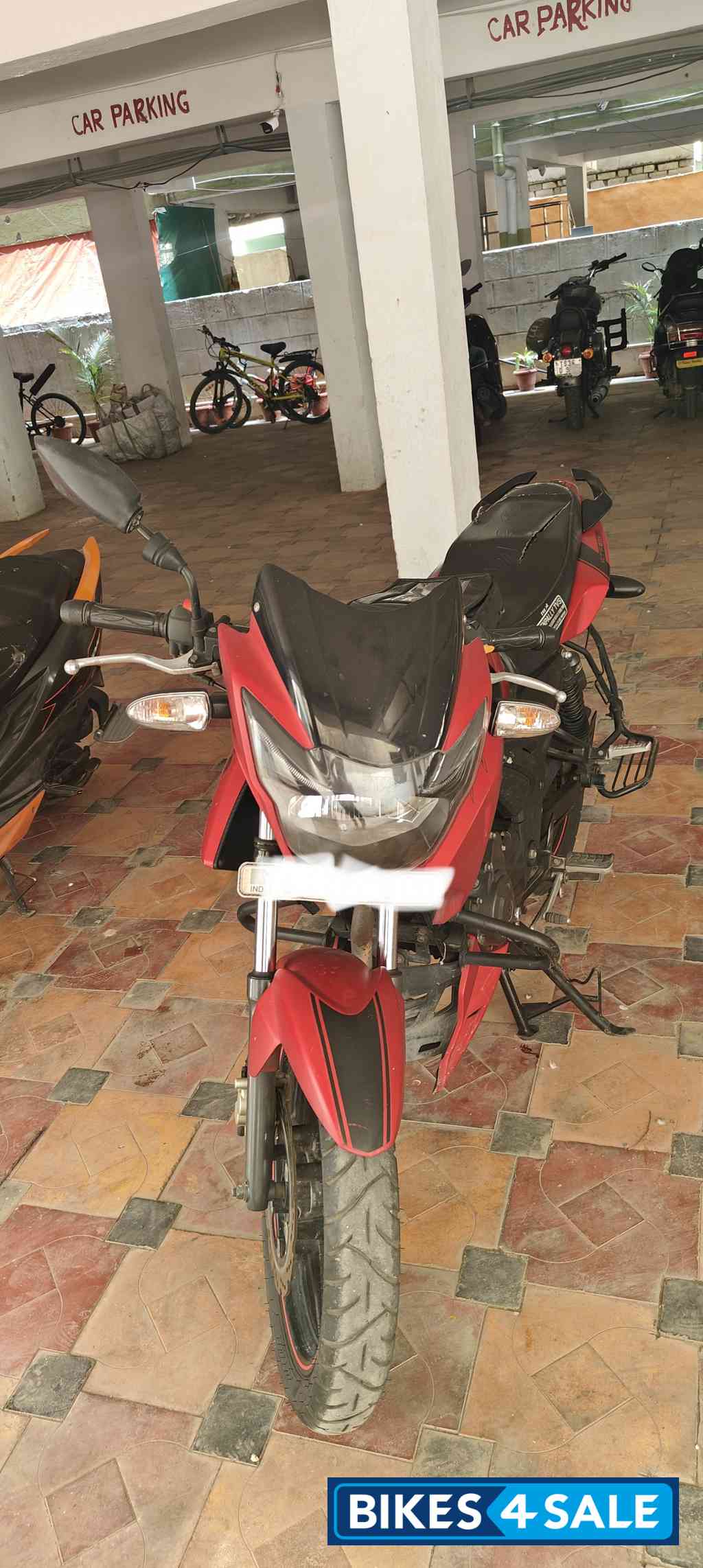 Red TVS Apache RTR 160