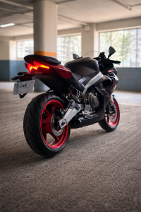 Prismatic Dark Aprilia RS 457