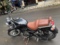 Black Royal Enfield Thunderbird 500