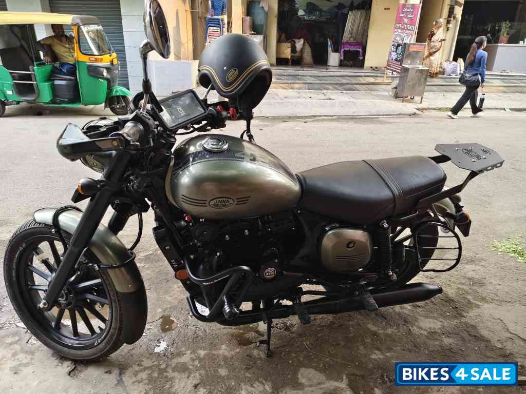 Jawa 42 Dual Channel ABS Cosmic Carbon