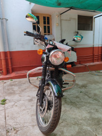 Black Kawasaki W175 BS6 2023