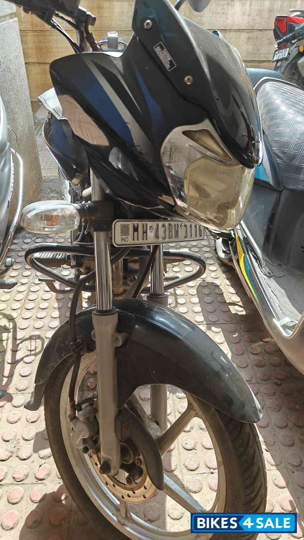 Bajaj Discover 125